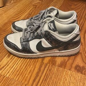 Wmns Dunk Low 'Golden Gals’